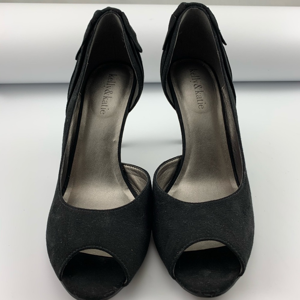 Kelly&Katie Blank velvet 3’ heels
